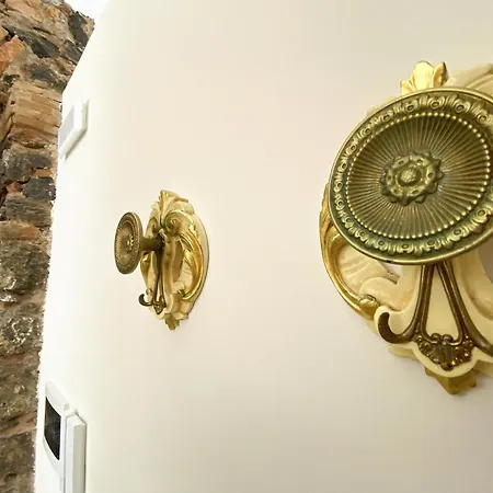 Daire Sicilian Duomo - Lava Katanya