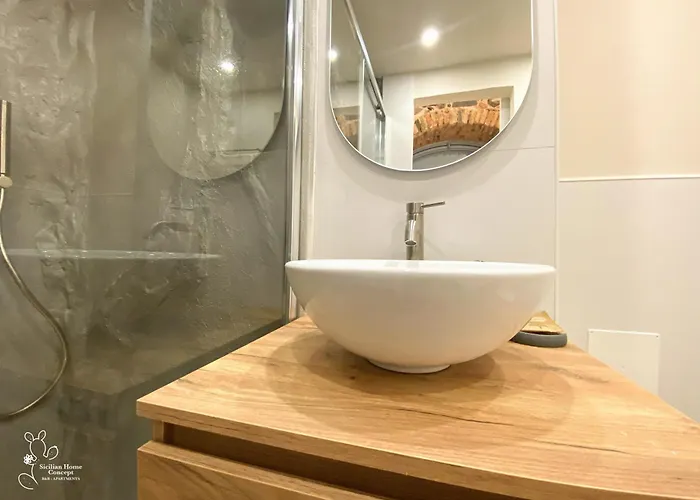 Sicilian Duomo - Lava Daire