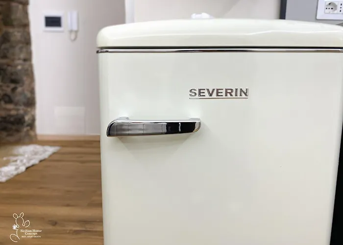 Sicilian Duomo - Lava Daire *